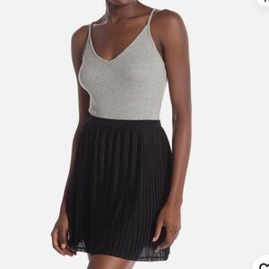 BP Women’s Large V-Neck Ribbed Light Gray Bodysuit with Spaghetti Straps Size XL